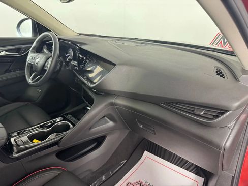 Used 2022 Buick Envision Essence w/ Sport Touring Package image 12