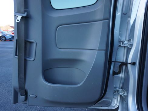 Used 2012 Toyota Tacoma PreRunner image 13