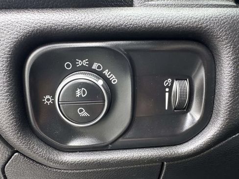 Used 2021 RAM 1500 Big Horn AWD/4WD image 18