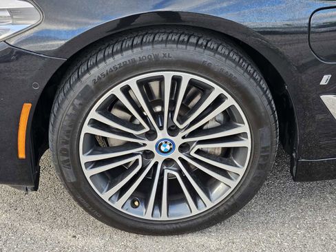Used 2018 BMW 530e RWD image 9