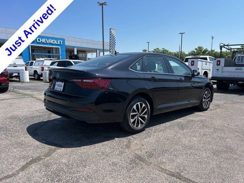 Used 2023 Volkswagen Jetta S FWD image 3