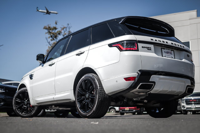 Used 2020 Land Rover Range Rover Sport HST AWD/4WD image 2
