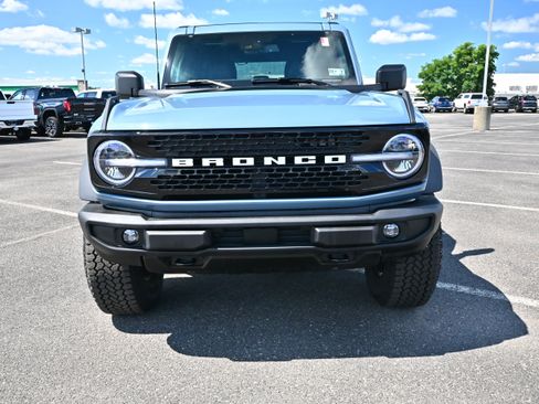 Used 2025 Ford Bronco Outer Banks w/ Sasquatch Package AWD/4WD image 3