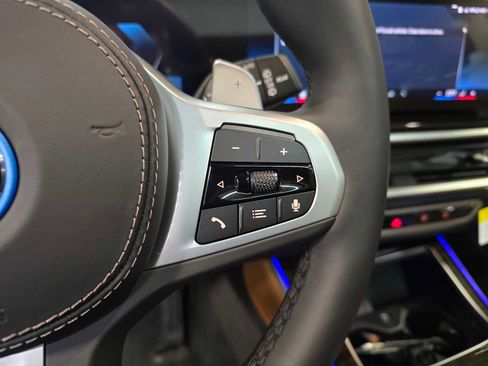 New 2026 BMW X5 xDrive50e w/ M Sport Package image 17