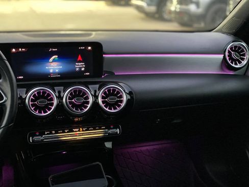 Used 2022 Mercedes-Benz A 220 4MATIC image 13