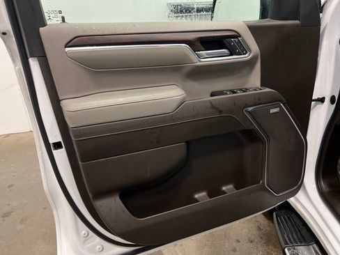 Used 2022 GMC Sierra 1500 SLT w/ SLT Premium Plus Package image 10