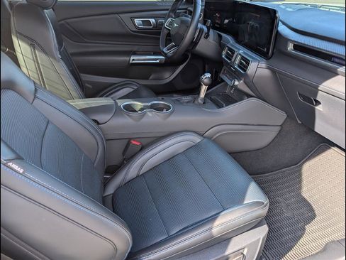 Used 2024 Ford Mustang GT Premium image 16