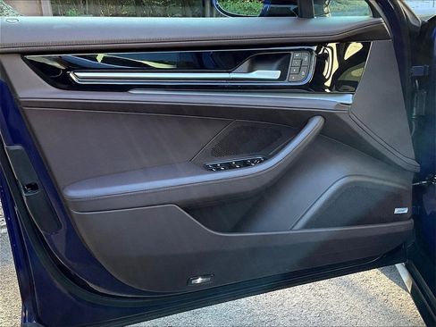 Certified 2024 Porsche Panamera image 28