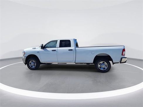 Used 2024 RAM 2500 Tradesman w/ Chrome Appearance Group image 5