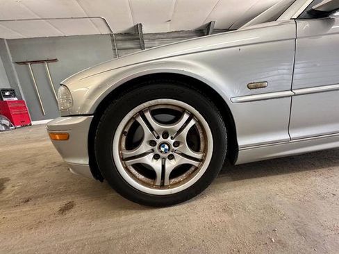 Used 2003 BMW 330Ci Convertible RWD image 11
