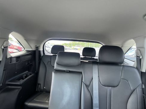 Used 2025 Kia Sorento S FWD image 13