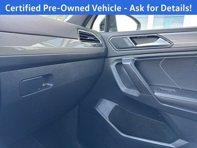 Certified 2023 Volkswagen Tiguan SE R-Line AWD/4WD image 18