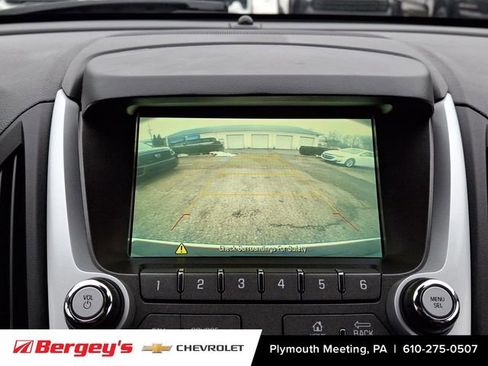 Used 2017 Chevrolet Equinox LT image 19