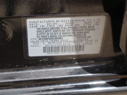 Used 2024 Nissan Versa SV FWD image 27