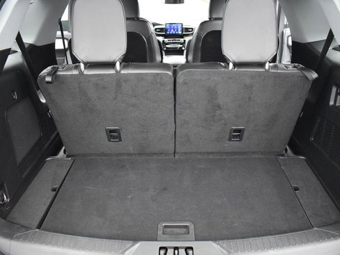 Used 2022 Ford Explorer Limited image 10