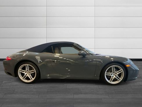 Used 2017 Porsche 911 Carrera image 2