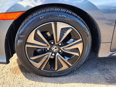 Used 2018 Honda Civic EX image 49