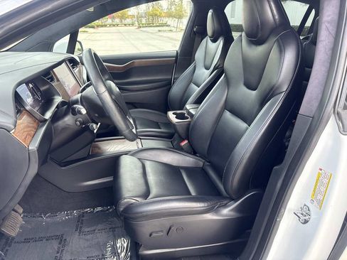 Used 2020 Tesla Model X Long Range image 24