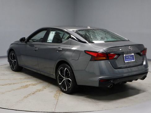 Certified 2025 Nissan Altima 2.5 SR AWD/4WD image 9
