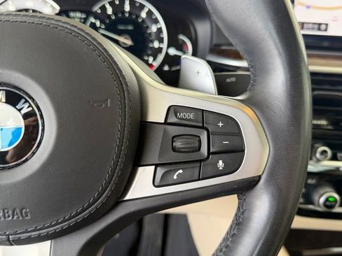 Used 2019 BMW 540i w/ Convenience Package image 22