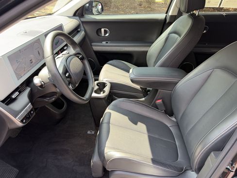 Used 2024 Hyundai Ioniq 5 Limited RWD image 5