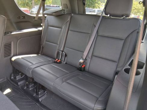 Used 2021 Chevrolet Suburban LT AWD/4WD image 14