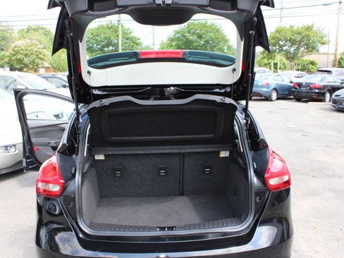 Used 2016 Ford Focus SE image 27