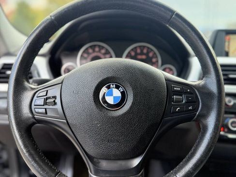 Used 2016 BMW 320i Sedan image 17