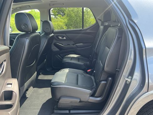 Used 2020 Chevrolet Traverse High Country AWD/4WD image 39