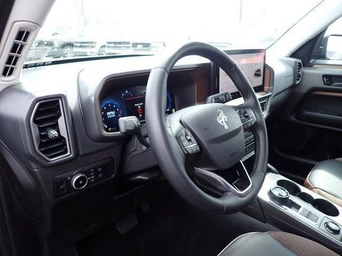 Certified 2025 Ford Bronco Sport Outer Banks w/ Outer Banks Tech Package+ AWD/4WD image 15