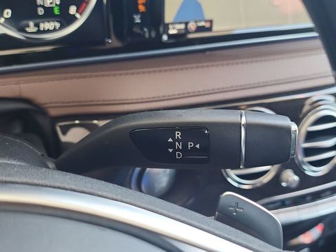 Used 2016 Mercedes-Benz S 550 Sedan image 16