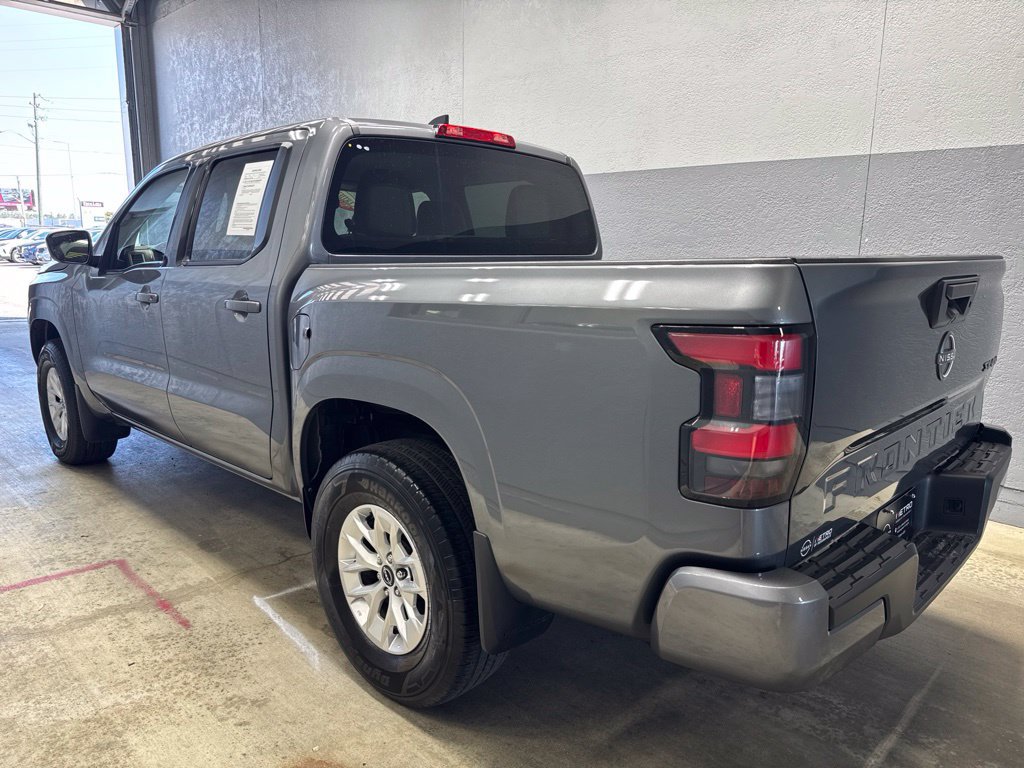 Used 2024 Nissan Frontier SV AWD/4WD image 3