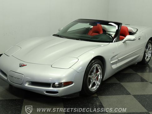 Used 2001 Chevrolet Corvette Grand Sport w/ Preferred Equipment Group2 RWD image 18