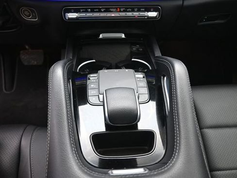 Used 2024 Mercedes-Benz GLE 350 4MATIC image 13