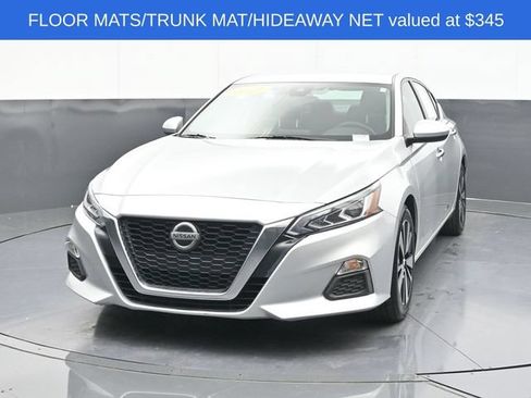 Used 2022 Nissan Altima 2.5 SV FWD image 2