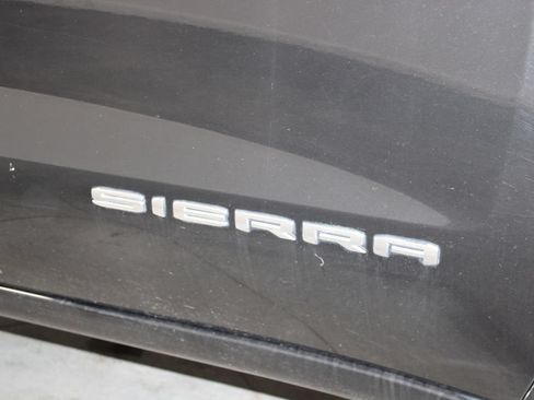 Used 2024 GMC Sierra 1500 SLT AWD/4WD image 12