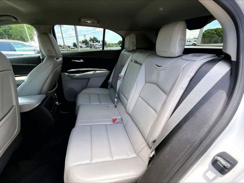 Used 2023 Cadillac XT4 Luxury FWD image 21