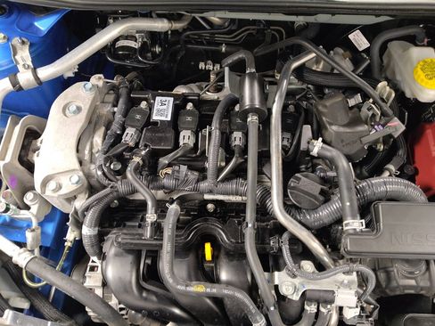 Used 2025 Nissan Sentra SV FWD image 30