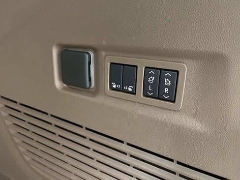 New 2026 GMC Yukon XL Denali w/ Sun & Power Step Package image 26