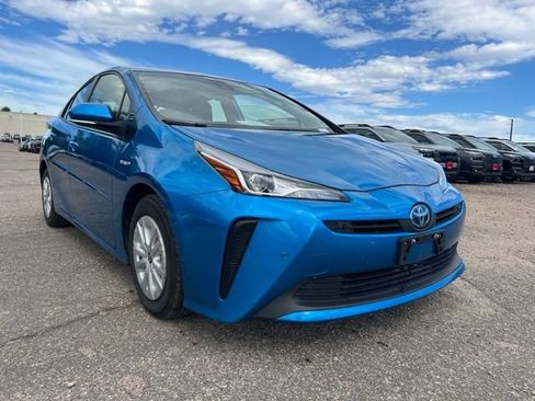 Used 2021 Toyota Prius LE FWD image 8