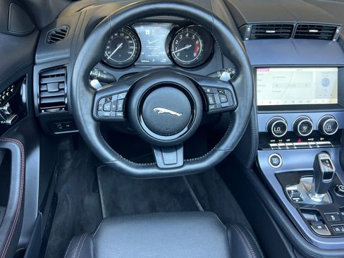 Used 2020 Jaguar F-TYPE Convertible RWD image 18
