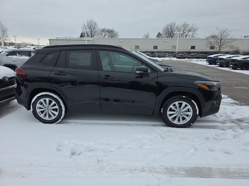 New 2026 Toyota Corolla Cross LE image 4