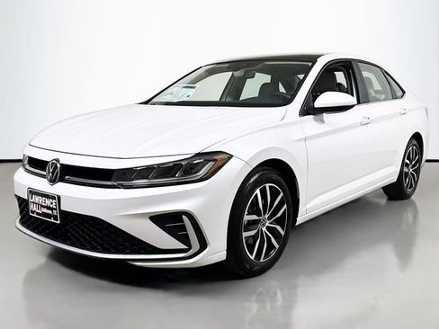 New 2026 Volkswagen Jetta SE FWD image 1