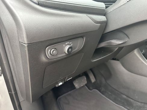 Used 2025 Buick Encore GX Preferred AWD/4WD image 22