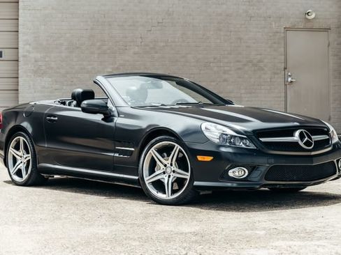 Used 2011 Mercedes-Benz SL 550 image 36