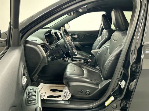 Used 2019 Jeep Cherokee High Altitude image 9