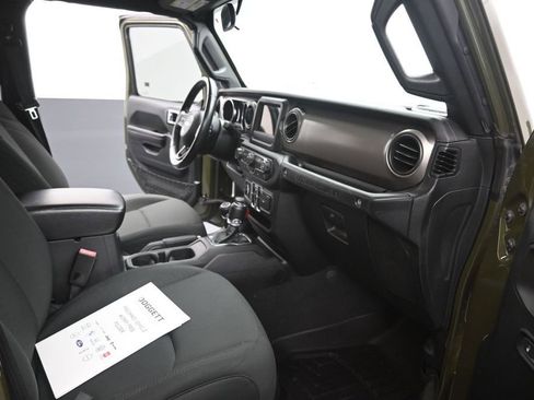 Used 2021 Jeep Wrangler Unlimited Sport AWD/4WD image 26