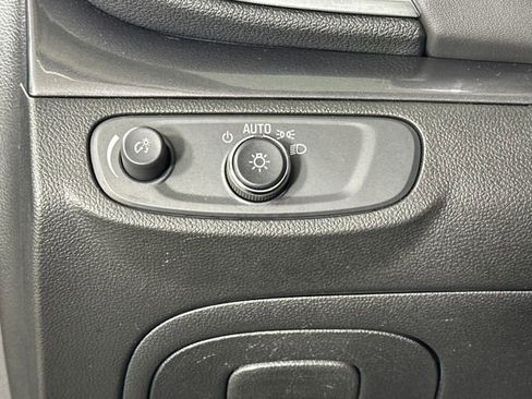 Used 2022 Buick Encore Preferred w/ Safety Package image 19