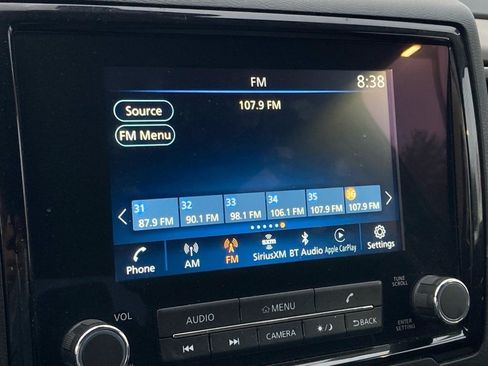 Used 2024 Nissan Frontier SV image 22