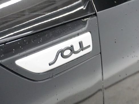 Used 2018 Kia Soul image 20